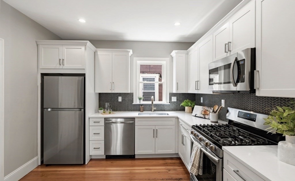 17 Van Winkle Street, Unit 3 Boston, MA 02124 - Photo 1 of 10