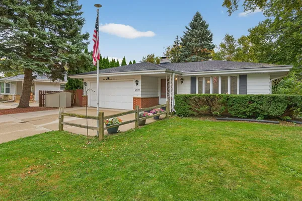 $380,000 | 2139 East Leroy Avenue, St. Francis, WI 53235