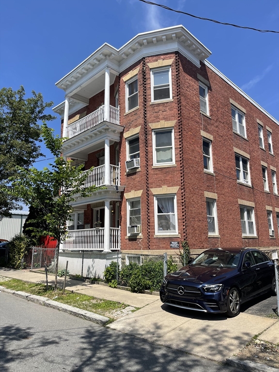 25 Perkins Street, Unit 3 Salem, MA 01970 - Photo 1 of 8 a front view of a house