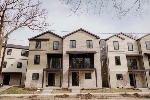 $3,750 | 638 Fulton Street East, Unit D1, Grand Rapids, MI 49503