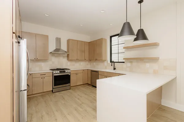 $3,750 | 638 Fulton Street East, Unit D1, Grand Rapids, MI 49503