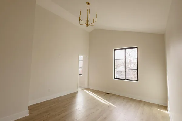 $3,750 | 638 Fulton Street East, Unit D1, Grand Rapids, MI 49503