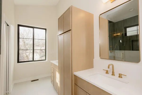 $3,750 | 638 Fulton Street East, Unit D1, Grand Rapids, MI 49503