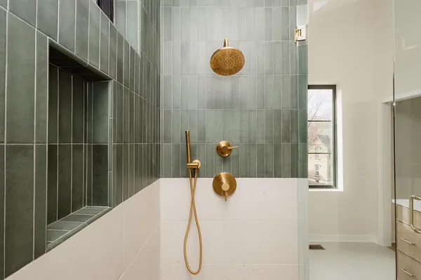 $3,750 | 638 Fulton Street East, Unit D1, Grand Rapids, MI 49503