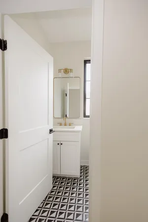 $3,750 | 638 Fulton Street East, Unit D1, Grand Rapids, MI 49503