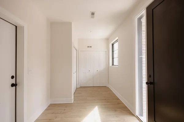 $3,750 | 638 Fulton Street East, Unit D1, Grand Rapids, MI 49503