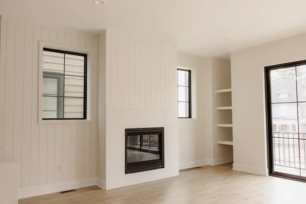 $3,750 | 638 Fulton Street East, Unit D1, Grand Rapids, MI 49503