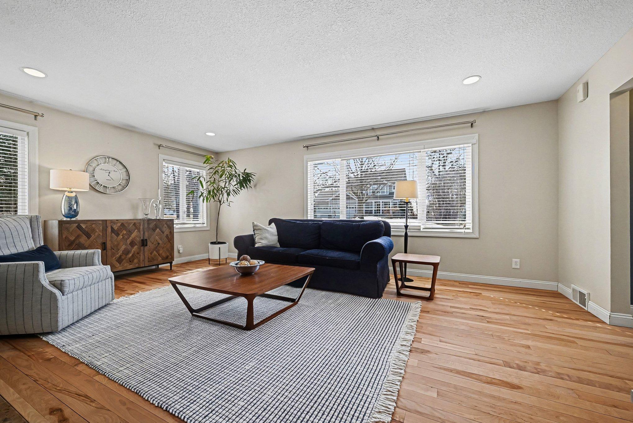 4713 Fairhills Road West Minnetonka, MN 55345 - Photo 4 of 50