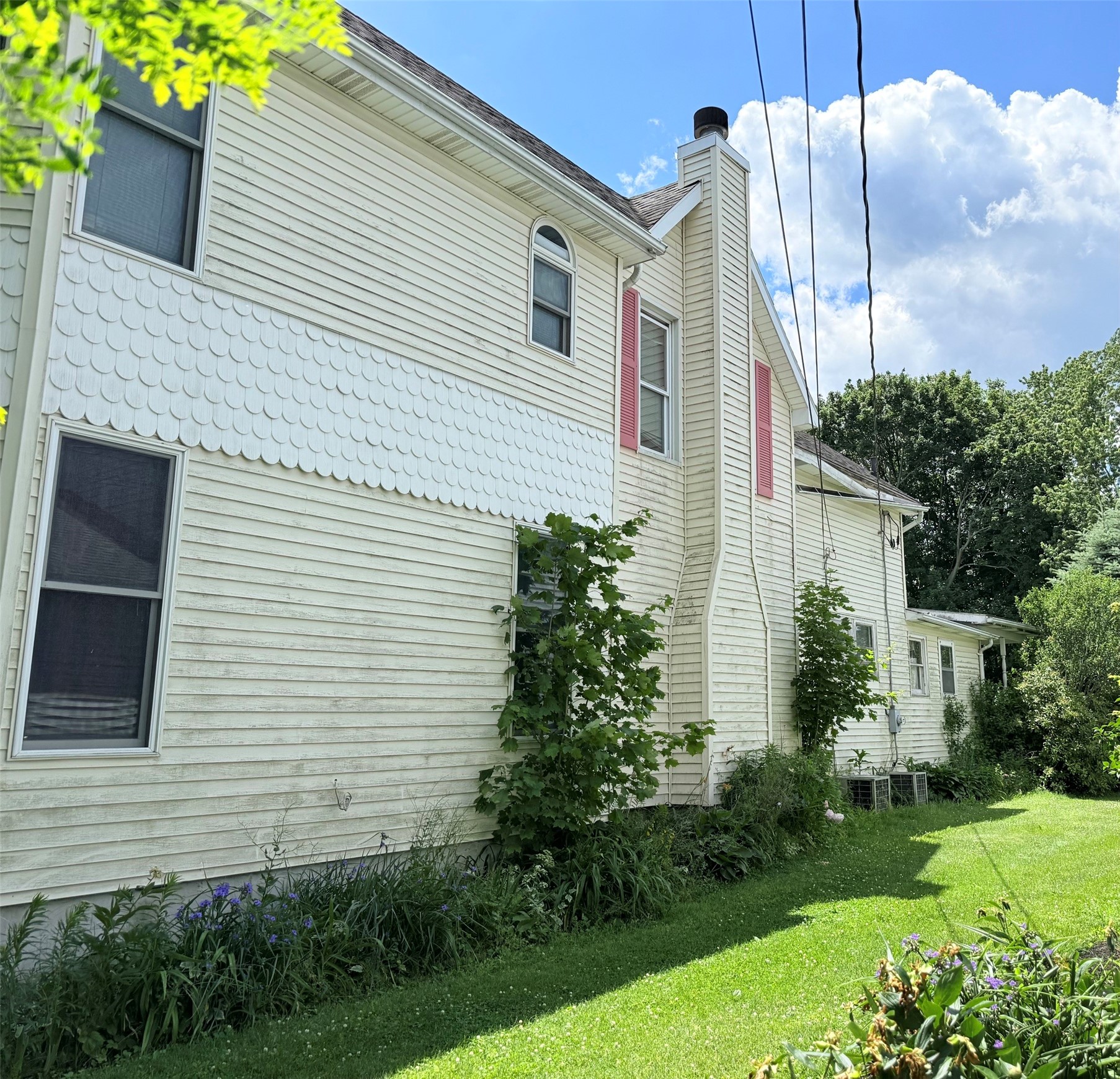 318 Rice Avenue Girard, PA 16417 - Photo 5 of 32 Gallery Image 5