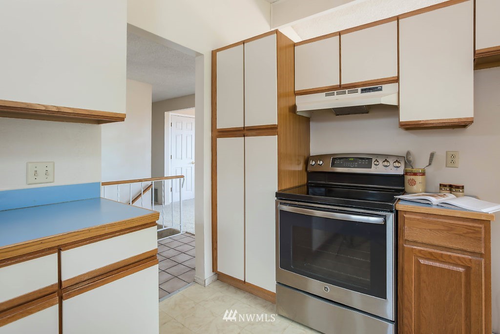 1311 Swantown Road Oak Harbor, WA 98277 - Photo 6 of 25 Gallery Image 6