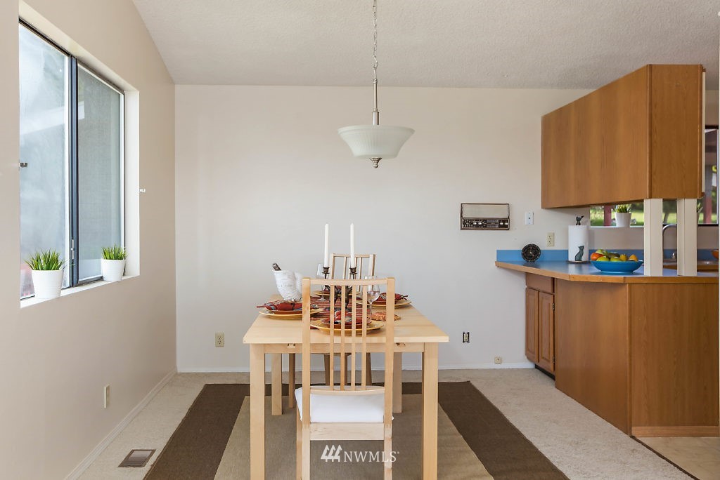 1311 Swantown Road Oak Harbor, WA 98277 - Photo 9 of 25 Gallery Image 9
