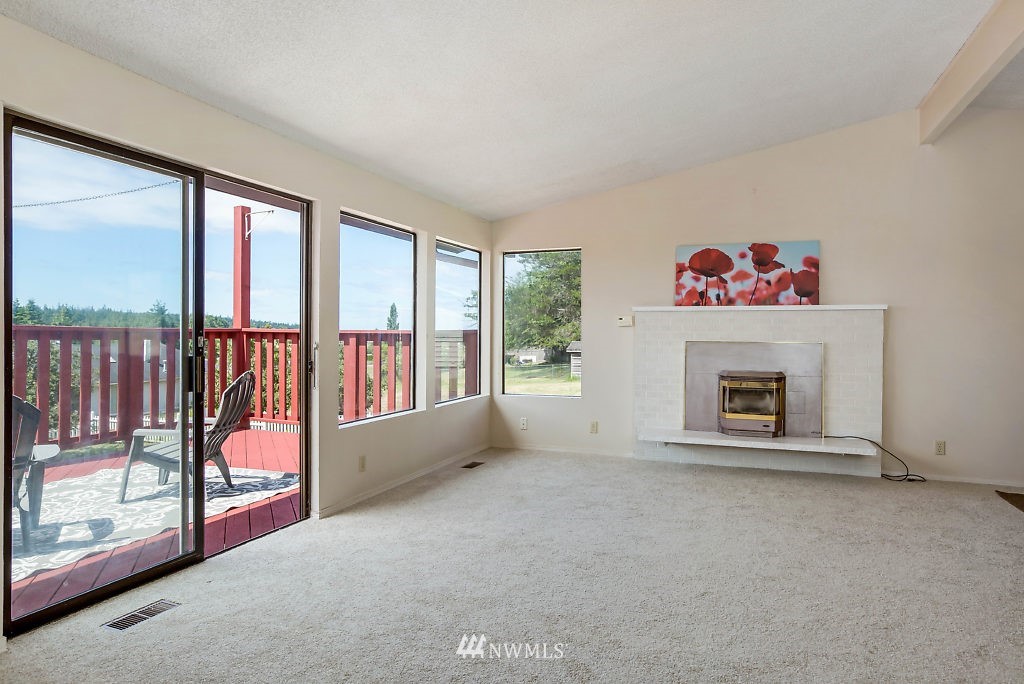 1311 Swantown Road Oak Harbor, WA 98277 - Photo 10 of 25 Gallery Image 10