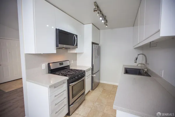 $530,000 | 1010 San Antonio Circle, Unit 324, Daly City, CA 94014