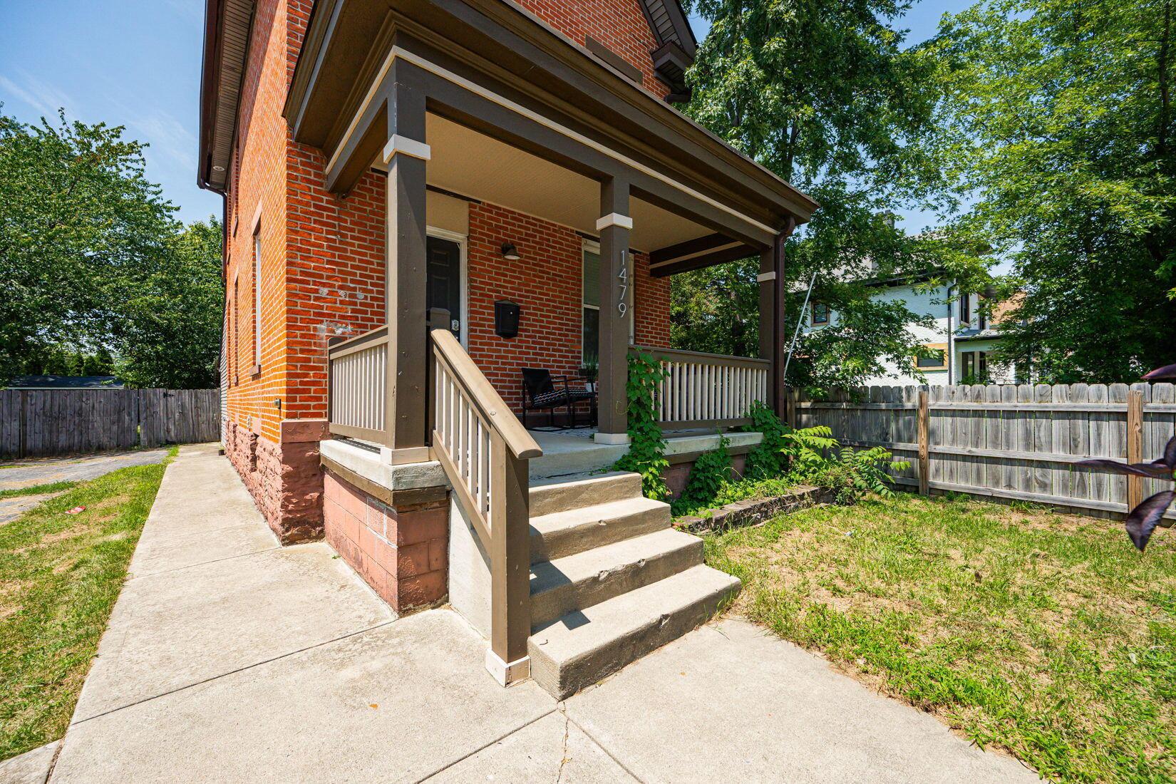 1479 Lockbourne Road Columbus, OH 43206 - Photo 3 of 54 1479 Lockbourne