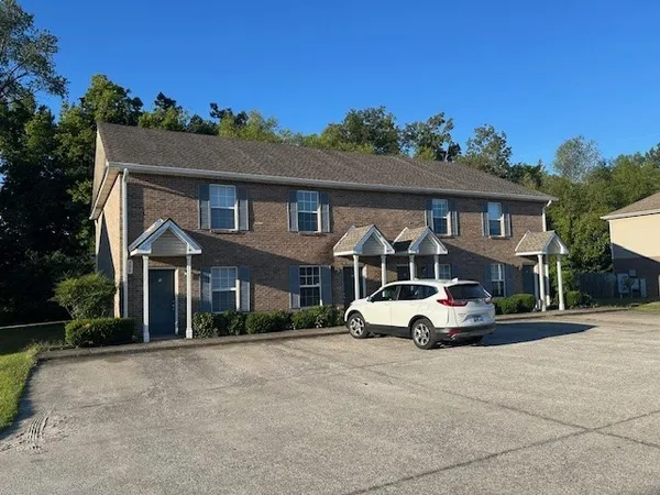 $950 | 788 Cherrybark Lane, Unit 2, Clarksville, TN 37040