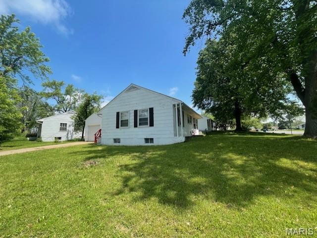 261 Cameron Road St. Louis, MO 63137 - Photo 2 of 16
