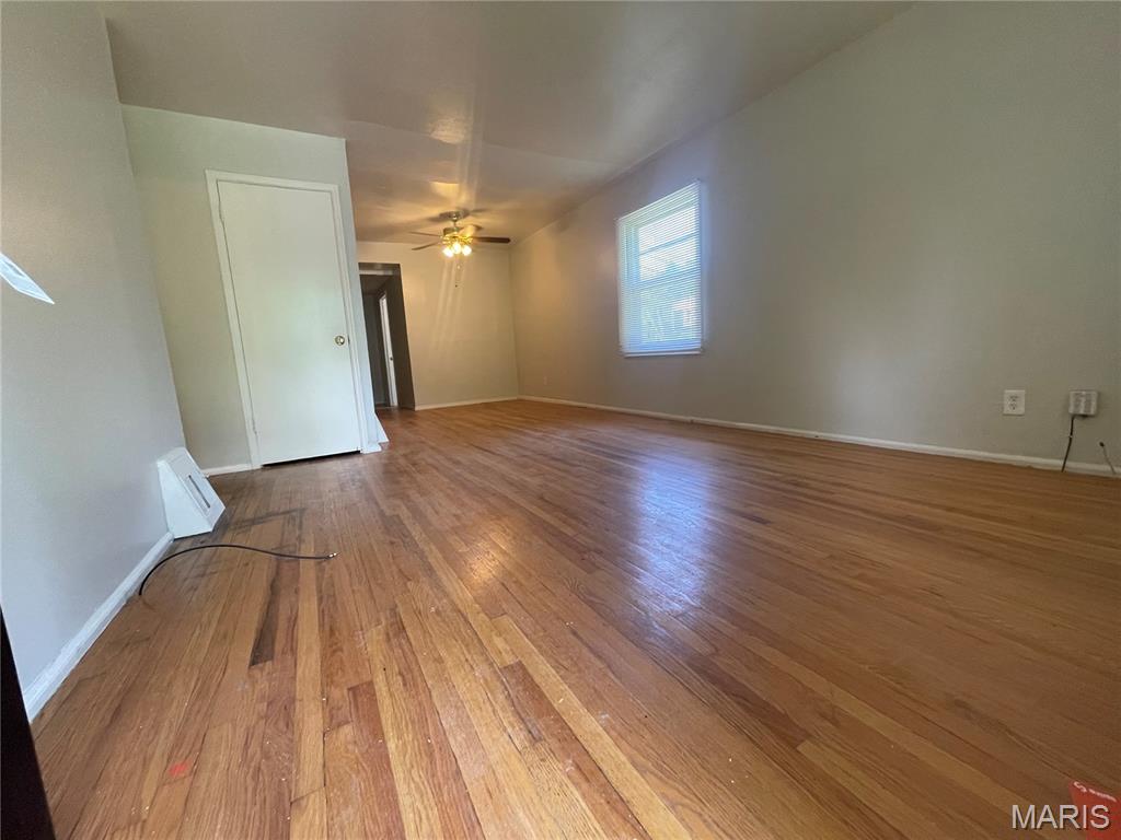 261 Cameron Road St. Louis, MO 63137 - Photo 7 of 16