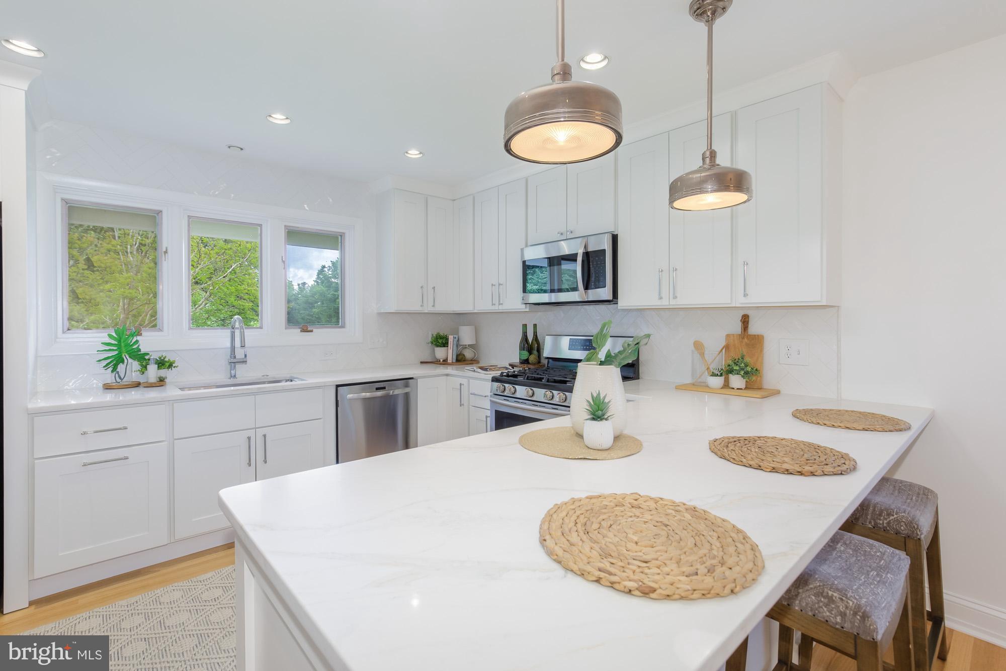 6337 Lenox Road Bethesda, MD 20817 - Photo 11 of 54
