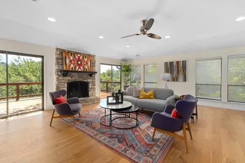 $1,250,000 | 2303 Doral Drive, Austin, TX 78746