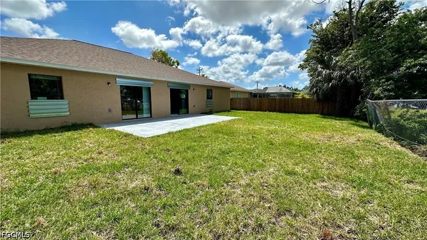 $1,600 | 3308 Southwest 17th Place, Cape Coral, FL 33914