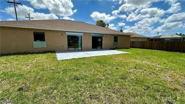 $1,600 | 3308 Southwest 17th Place, Cape Coral, FL 33914