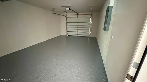 $1,600 | 3308 Southwest 17th Place, Cape Coral, FL 33914