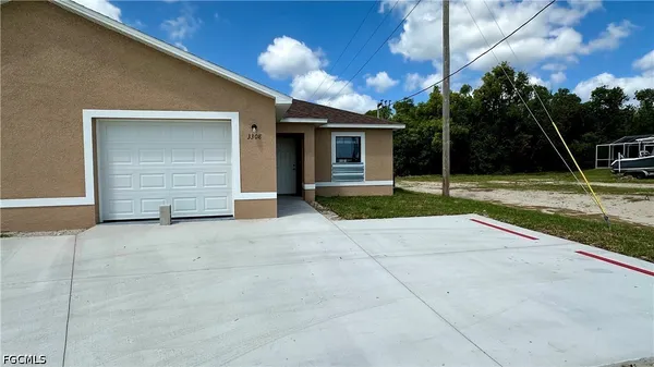 $1,600 | 3308 Southwest 17th Place, Cape Coral, FL 33914