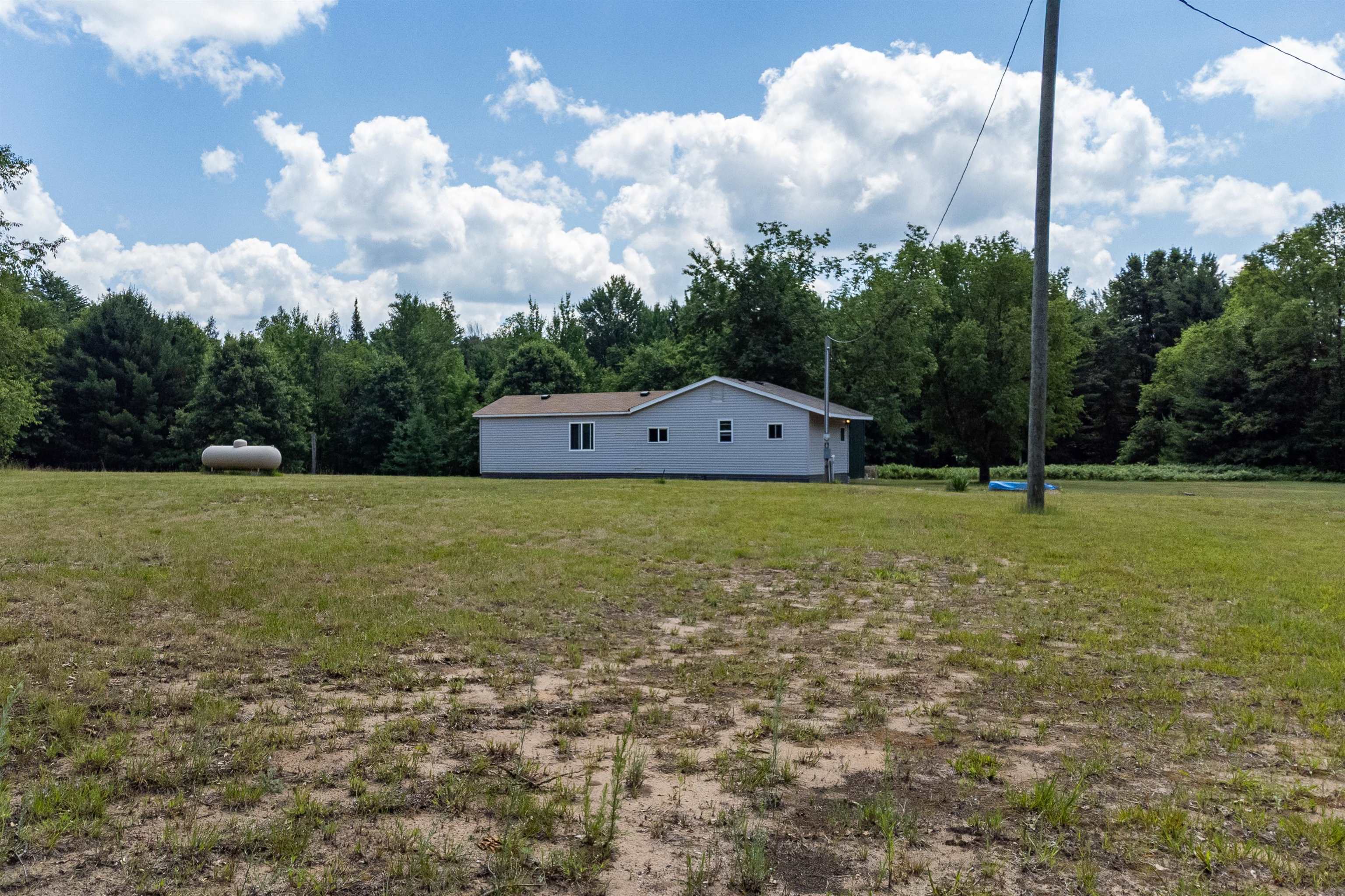 10241 West Gladwin Road Lake, MI 48632 - Photo 2 of 26