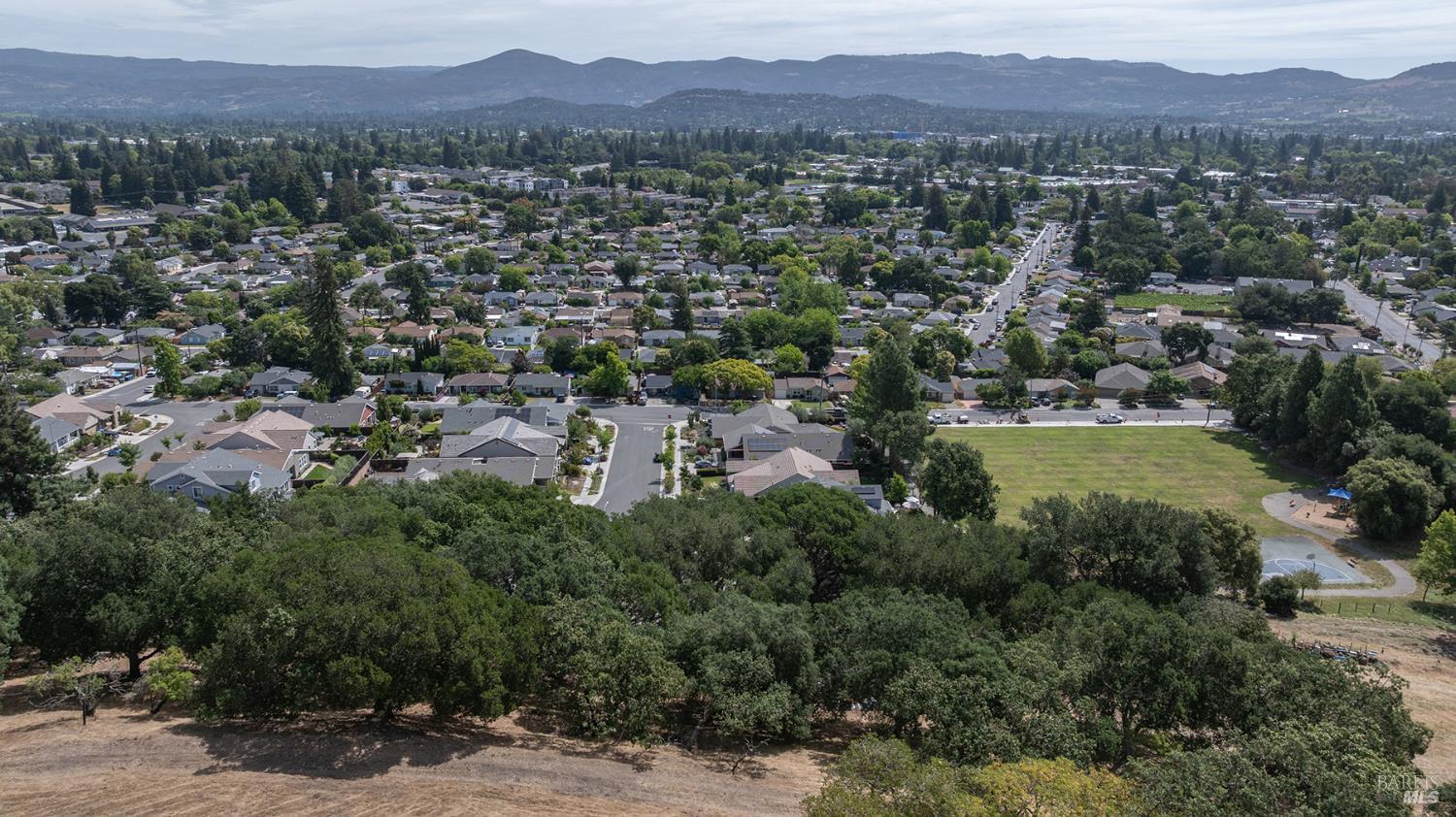 155 Riordan Lane Napa, CA 94558 - Photo 10 of 24