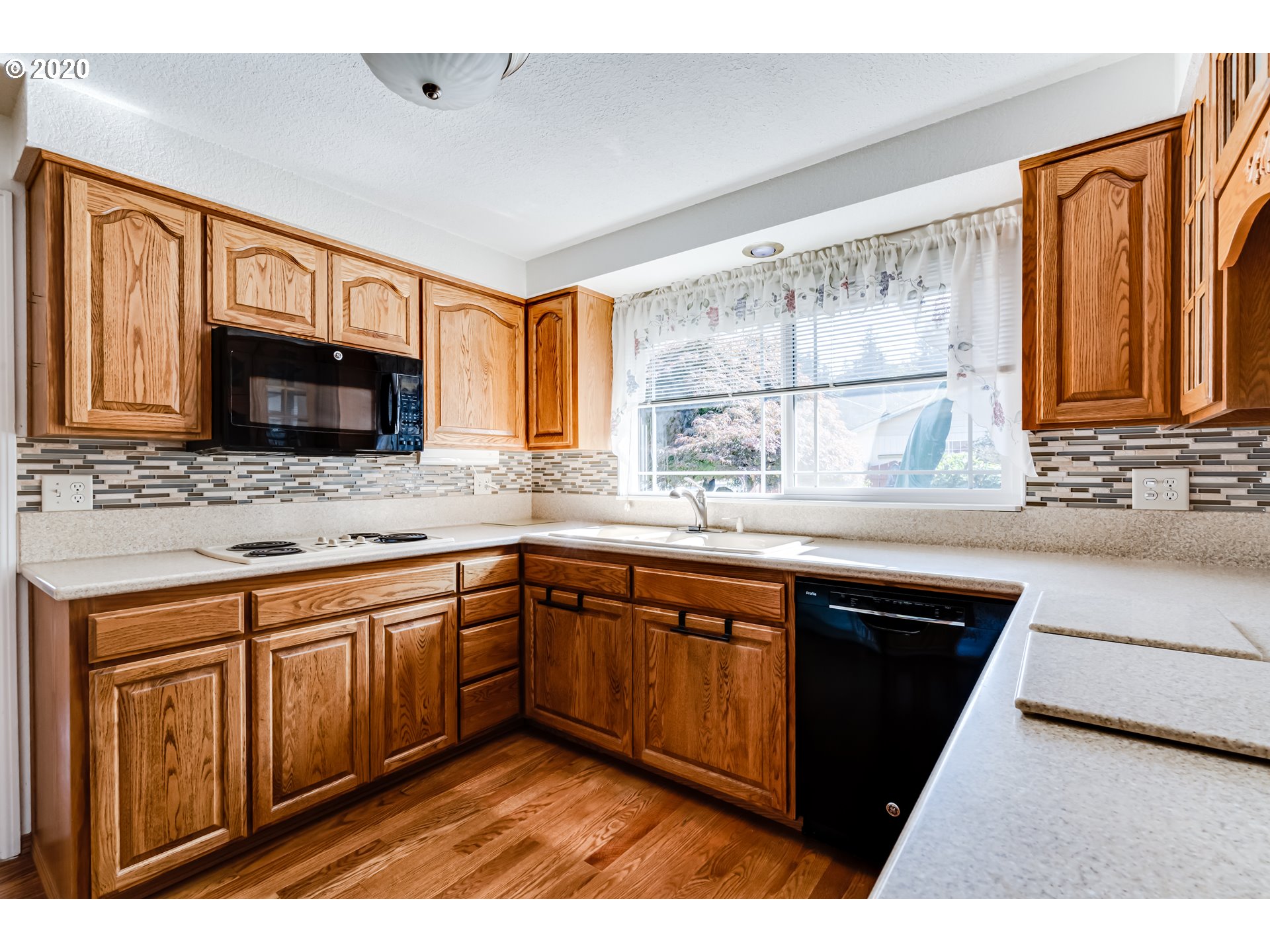 3833 Hayden Bridge Road Springfield, OR 97477 - Photo 14 of 32