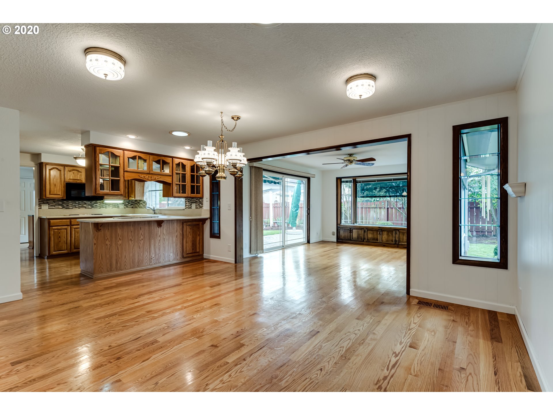 3833 Hayden Bridge Road Springfield, OR 97477 - Photo 9 of 32
