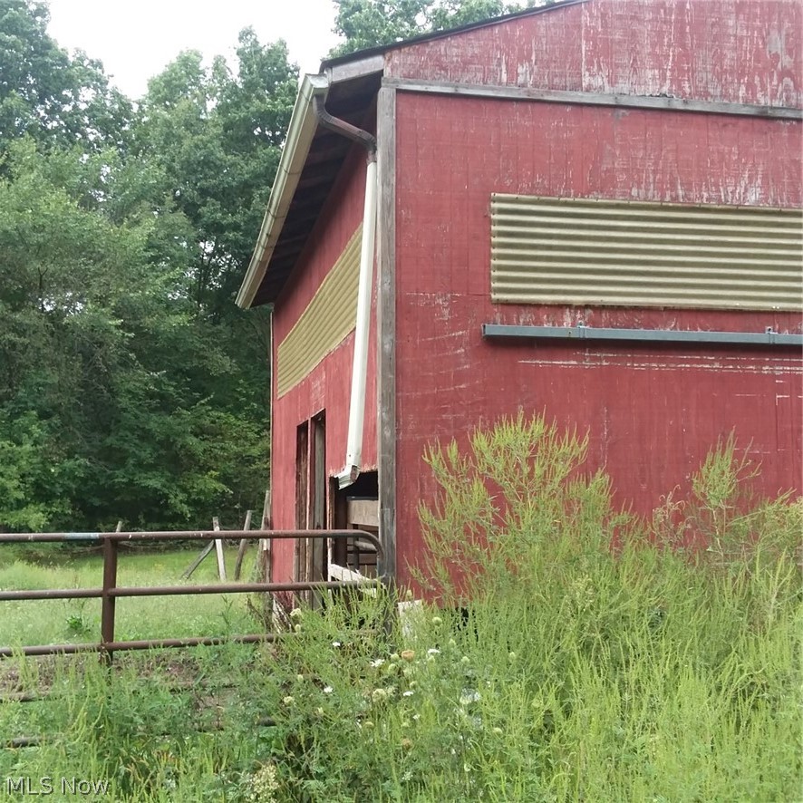 6735 Phillips Rice Road Cortland, OH 44410 - Photo 5 of 13 Gallery Image 5