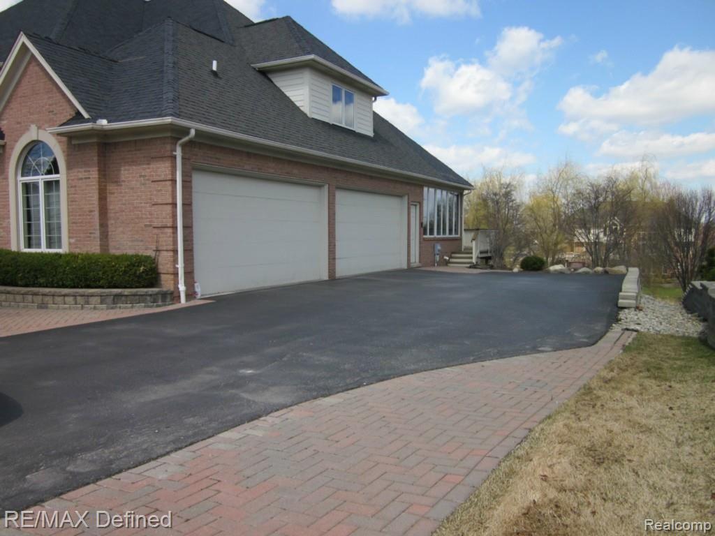 4832 Goodison Pl Drive Rochester, MI 48306 - Photo 11 of 66