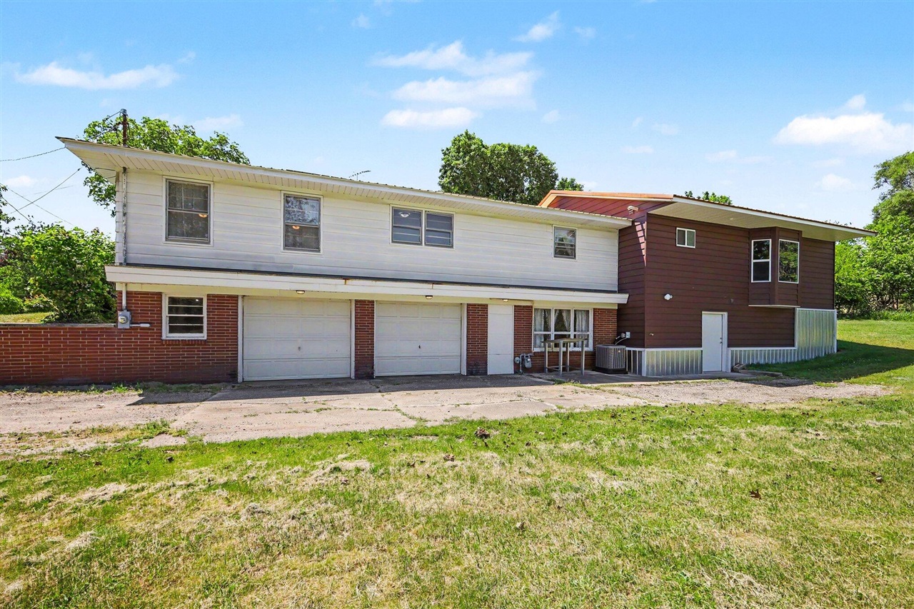 312 Cedar Street Wayland, MI 49348 - Photo 31 of 35