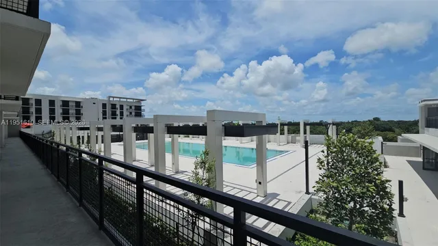 $1,736 | 1155 Northeast 126th Street, Unit 535, North Miami, FL 33161