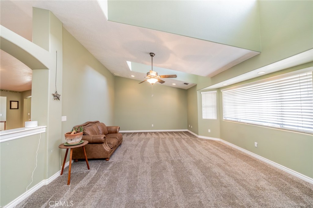 10636 Larch Road Oak Hills, CA 92344 - Photo 18 of 50