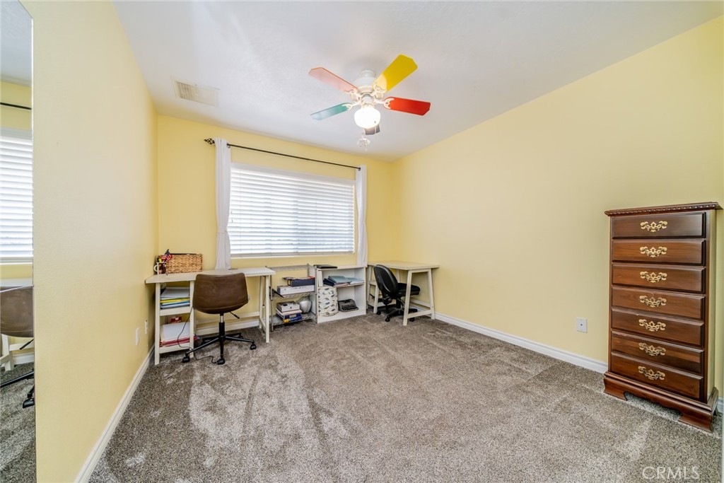 10636 Larch Road Oak Hills, CA 92344 - Photo 29 of 50