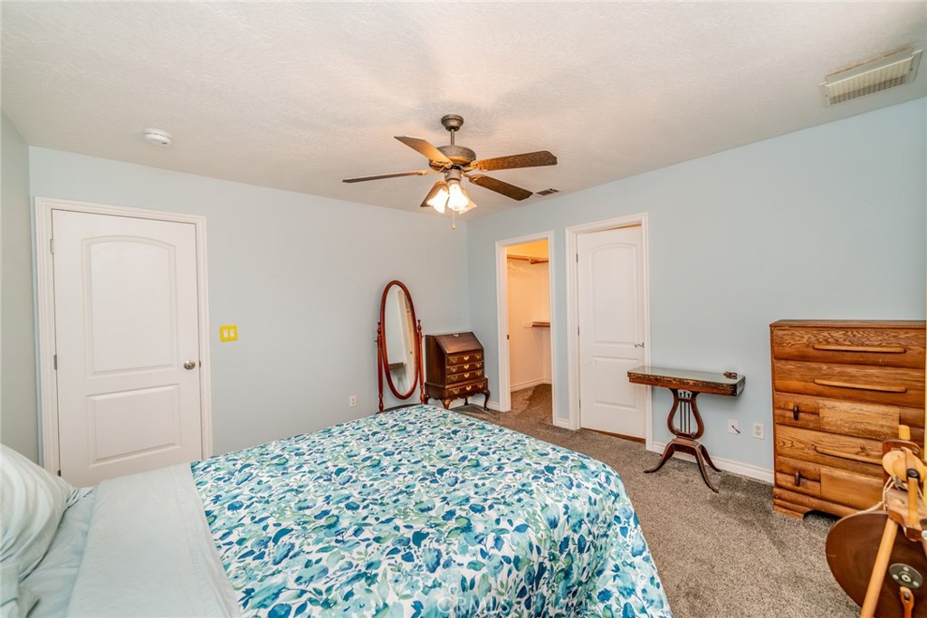 10636 Larch Road Oak Hills, CA 92344 - Photo 35 of 50