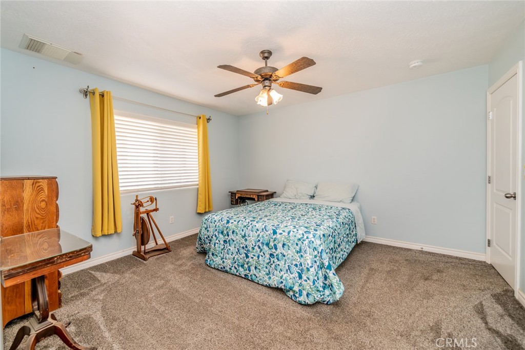 10636 Larch Road Oak Hills, CA 92344 - Photo 36 of 50