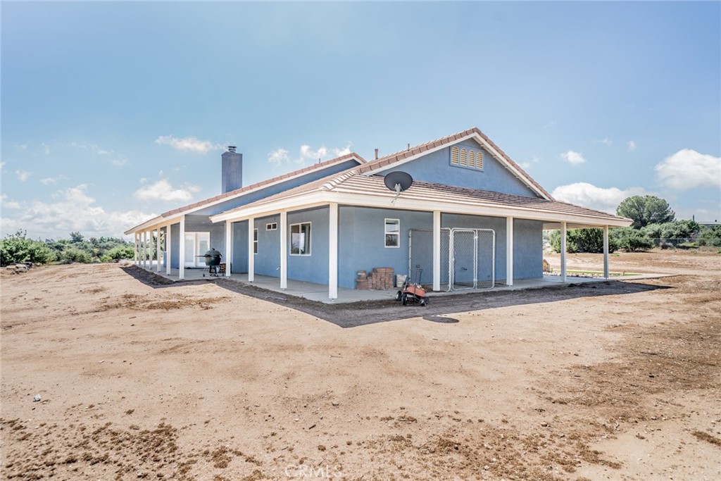 10636 Larch Road Oak Hills, CA 92344 - Photo 4 of 50