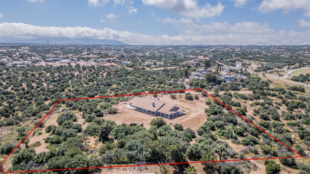 10636 Larch Road Oak Hills, CA 92344 - Photo 48 of 50