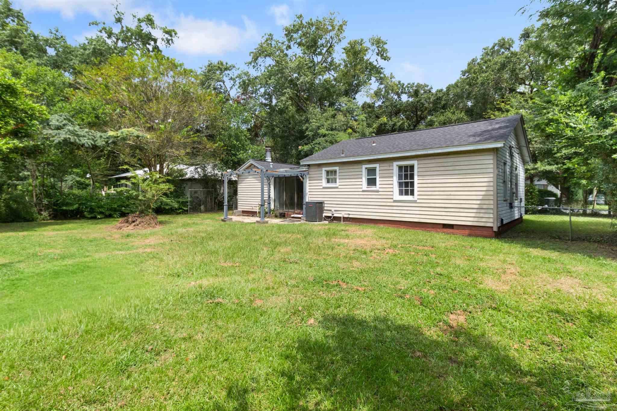 203 Booth Avenue Cantonment, FL 32533 - Photo 19 of 21