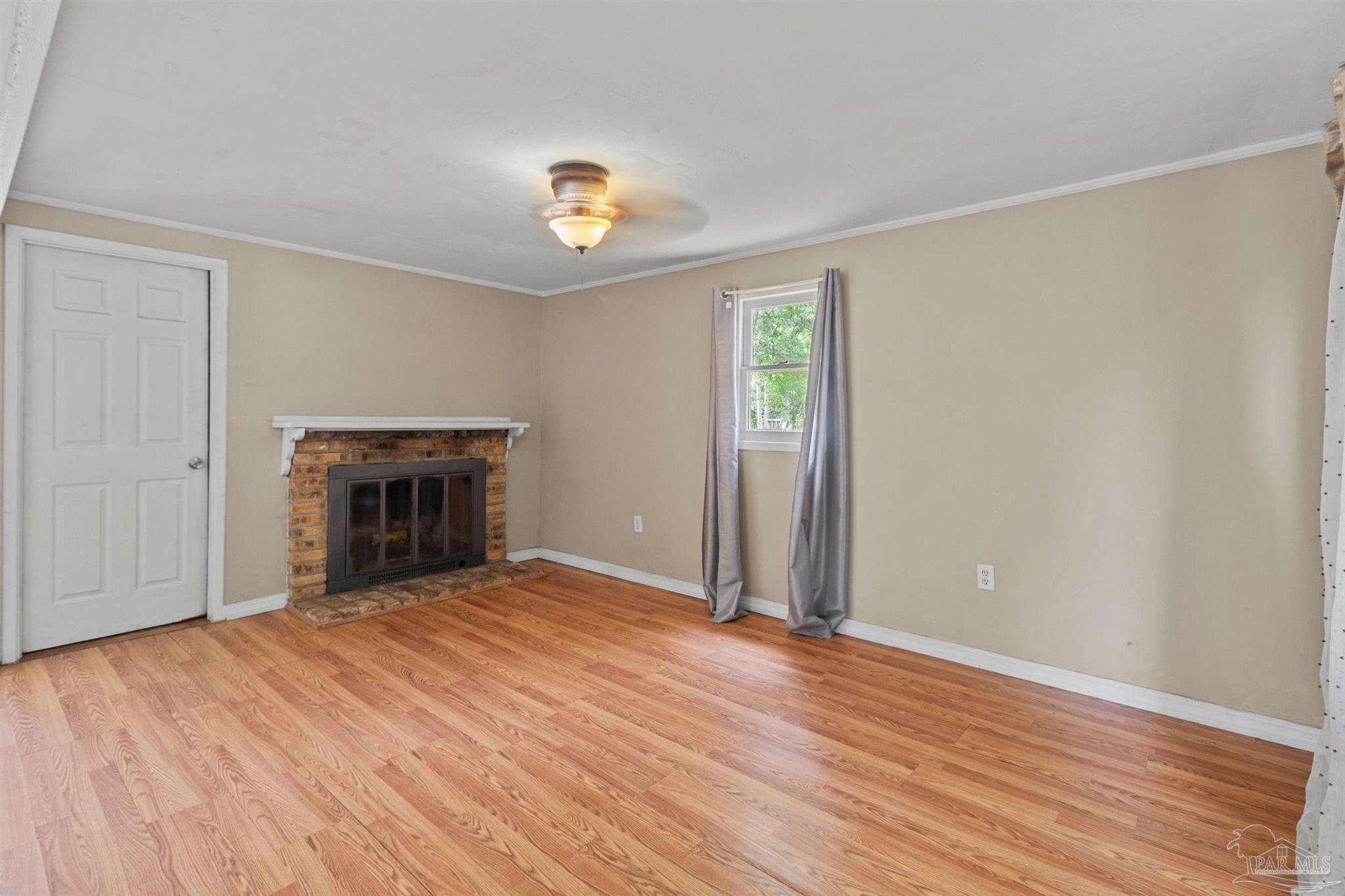 203 Booth Avenue Cantonment, FL 32533 - Photo 5 of 21