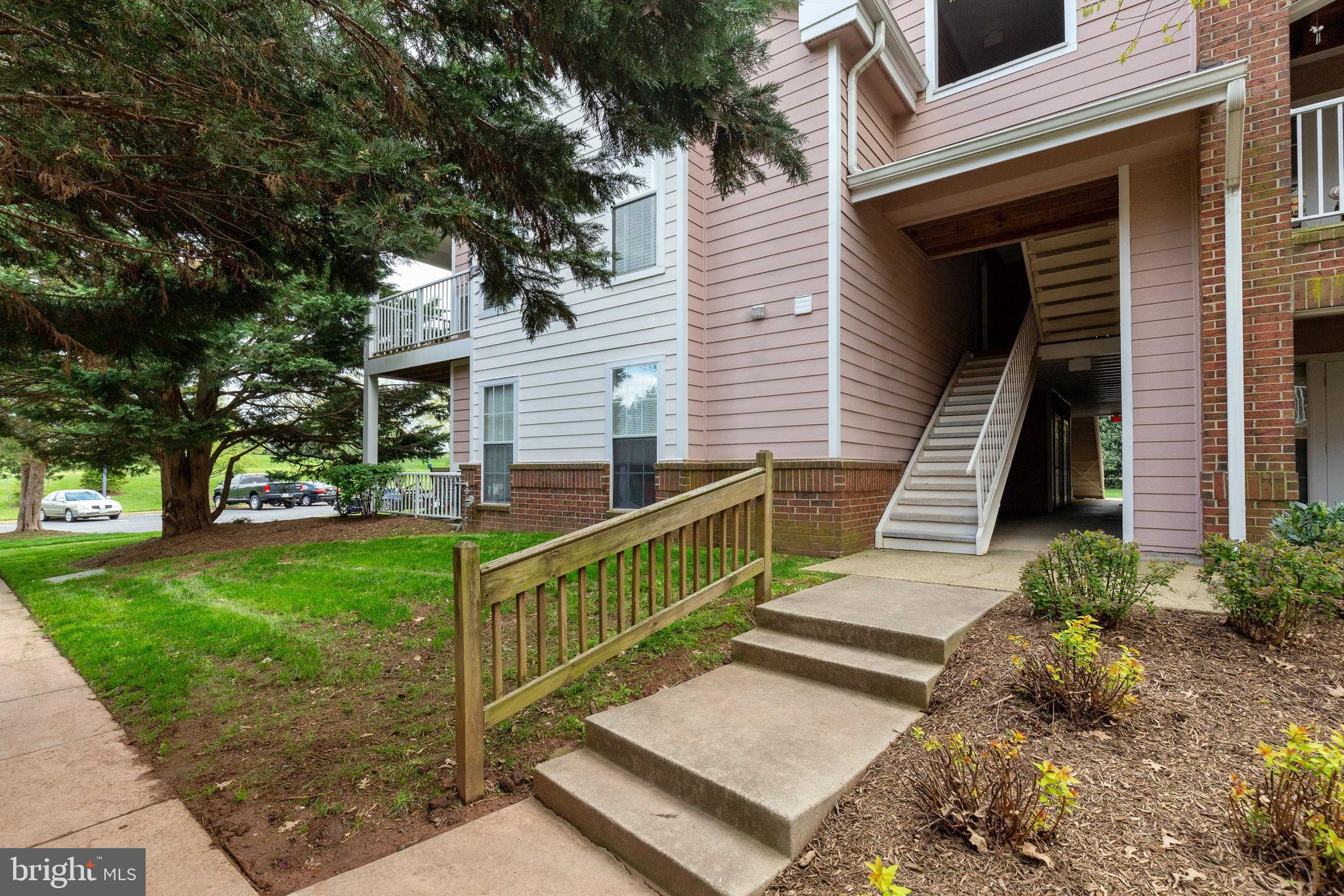 21007 Timber Ridge Terrace, Unit 303 Ashburn, VA 20147 - Photo 2 of 31 Gallery Image 2