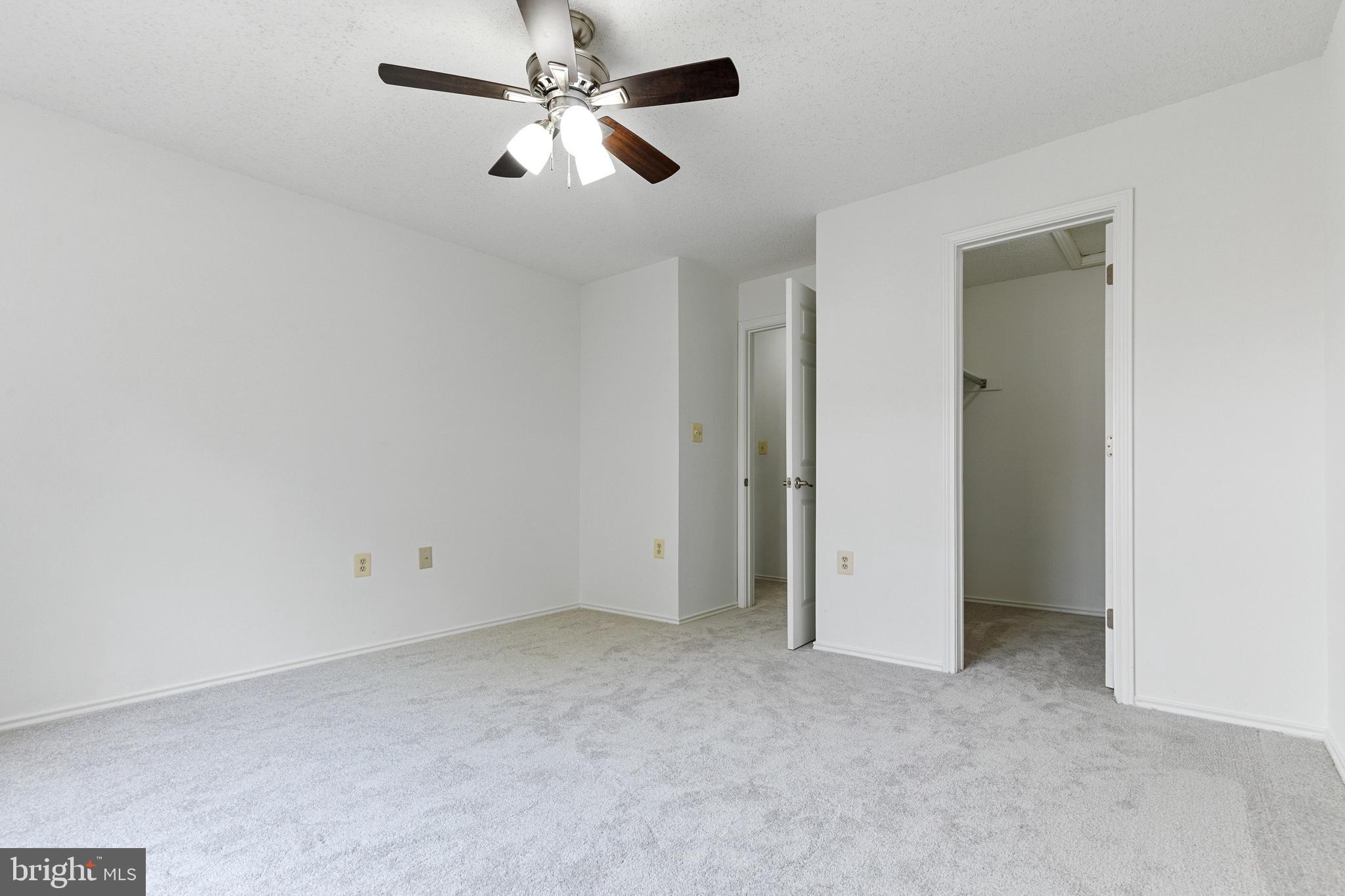 21007 Timber Ridge Terrace, Unit 303 Ashburn, VA 20147 - Photo 19 of 31 Gallery Image 19