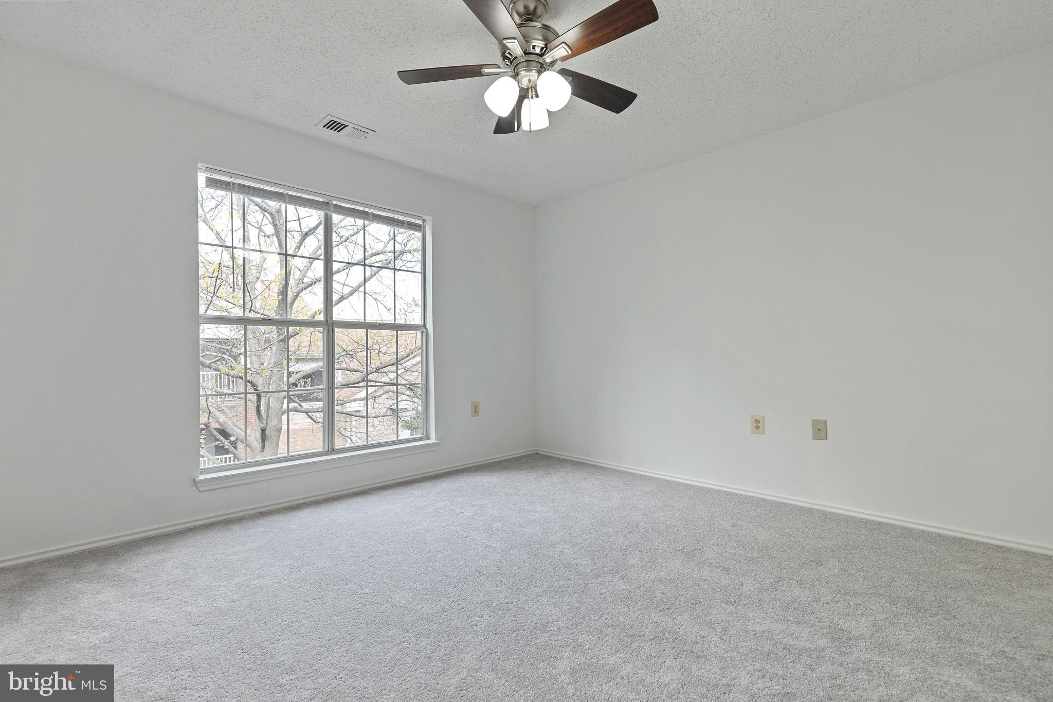 21007 Timber Ridge Terrace, Unit 303 Ashburn, VA 20147 - Photo 21 of 31 Gallery Image 21