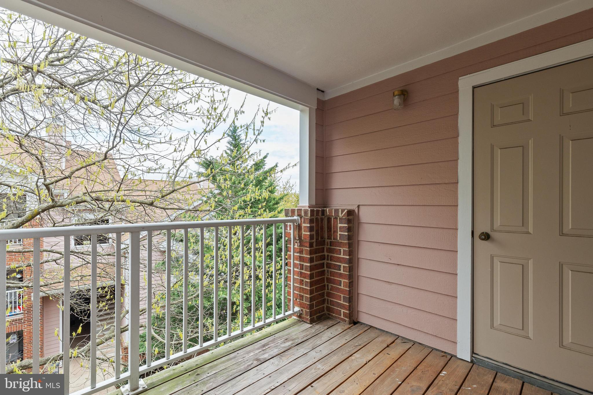21007 Timber Ridge Terrace, Unit 303 Ashburn, VA 20147 - Photo 27 of 31 Gallery Image 27