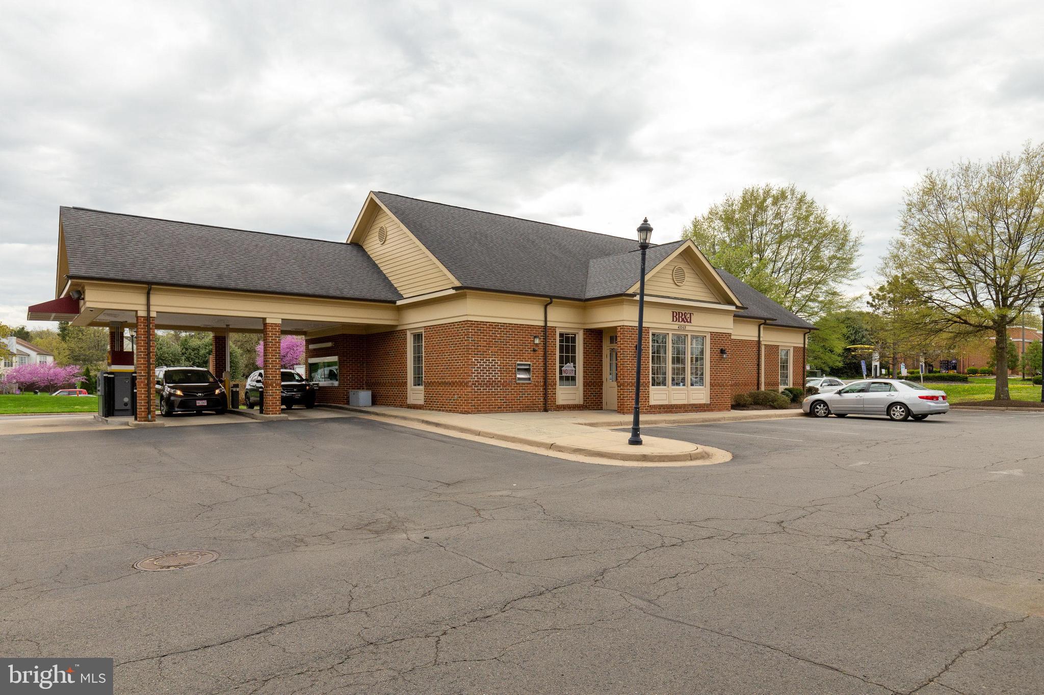 21007 Timber Ridge Terrace, Unit 303 Ashburn, VA 20147 - Photo 31 of 31 Gallery Image 31