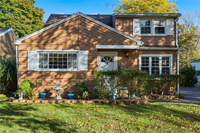 $190,000 | 160 Wood Road, Greece, NY 14626