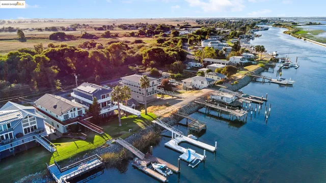 $1,350,000 | 4415 Willow Road, Bethel Island, CA 94511